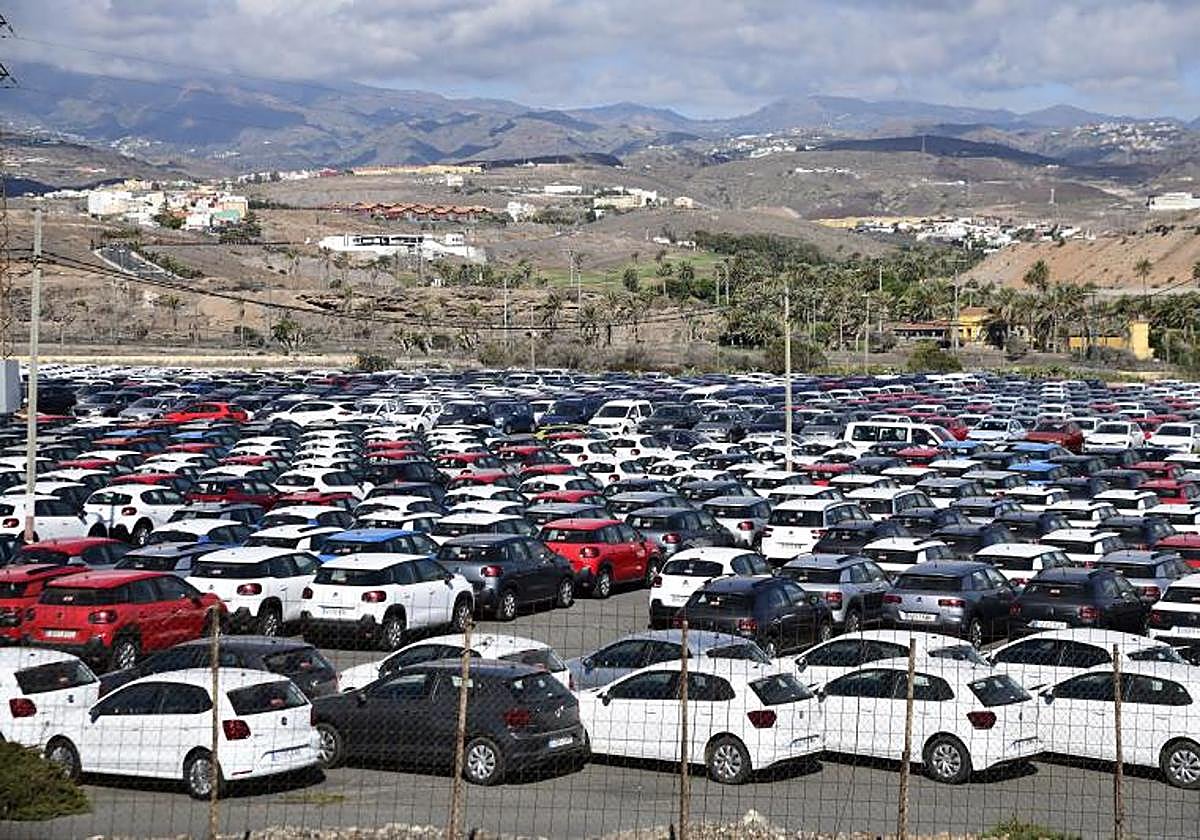 Coches de alquiler en el entorno del Aeropuerto de Gran Canaria.