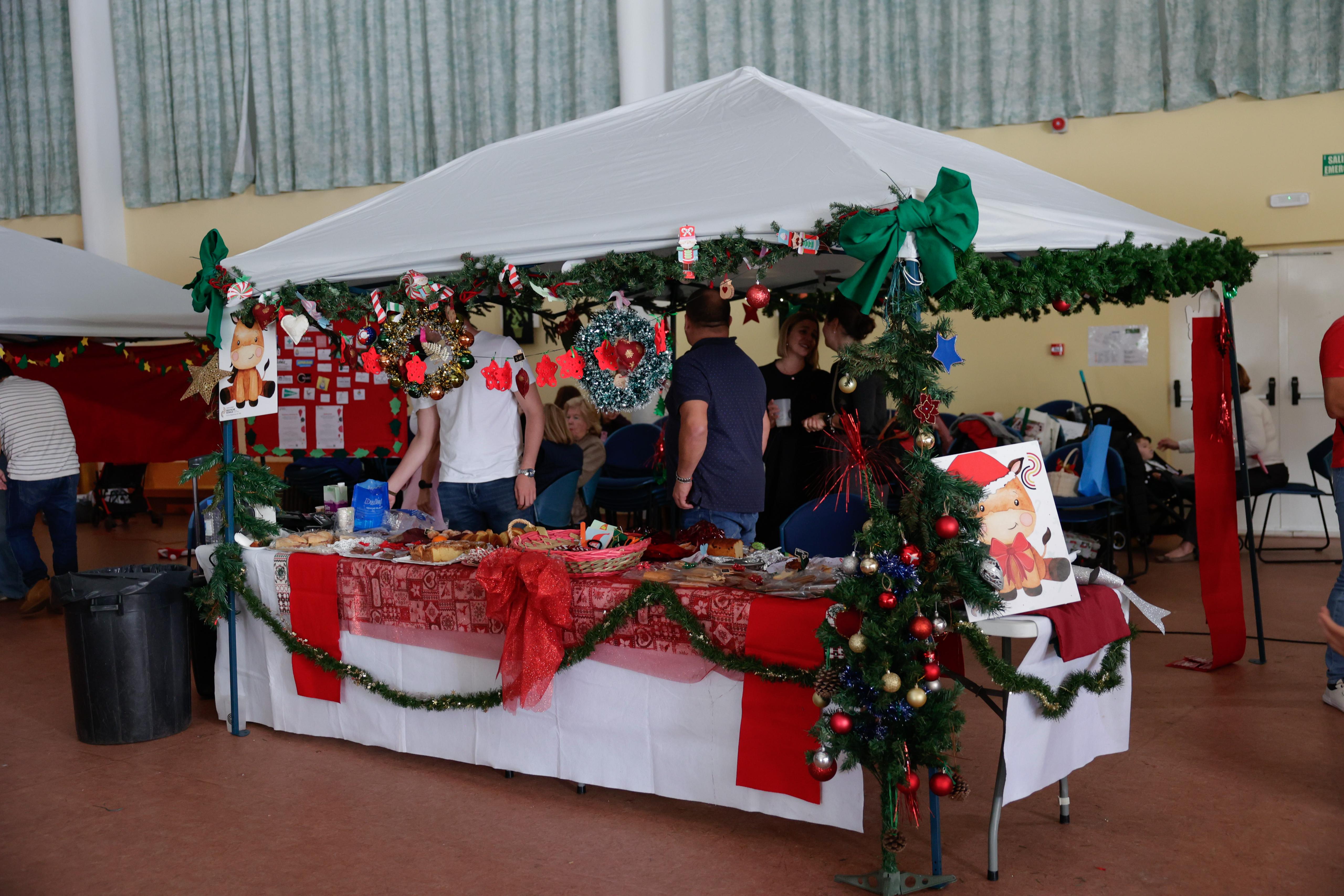 El mercadillo navideño en el Colegio Alemán, en imágenes