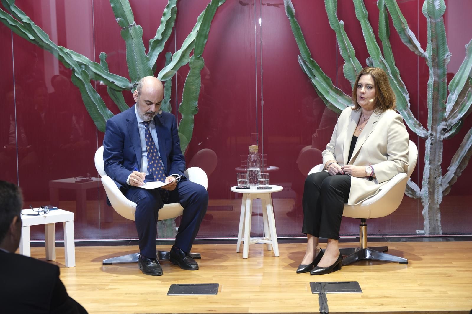 Las imágenes del Foro CANARIAS7 &#039;Conversaciones con... la presidenta de la Autoridad Portuaria de Las Palmas&#039;