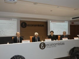 Presentación del Informe de la Competitividad Regional en el Consejo General de Economistas.