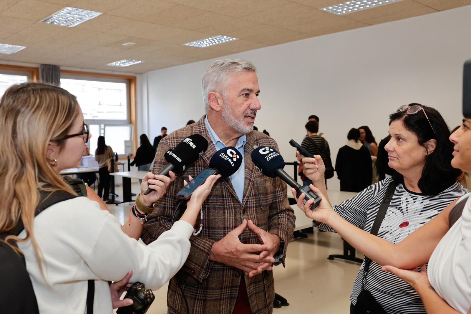 Imágenes de la segunda vuelta de las elecciones al rectorado de la ULPGC