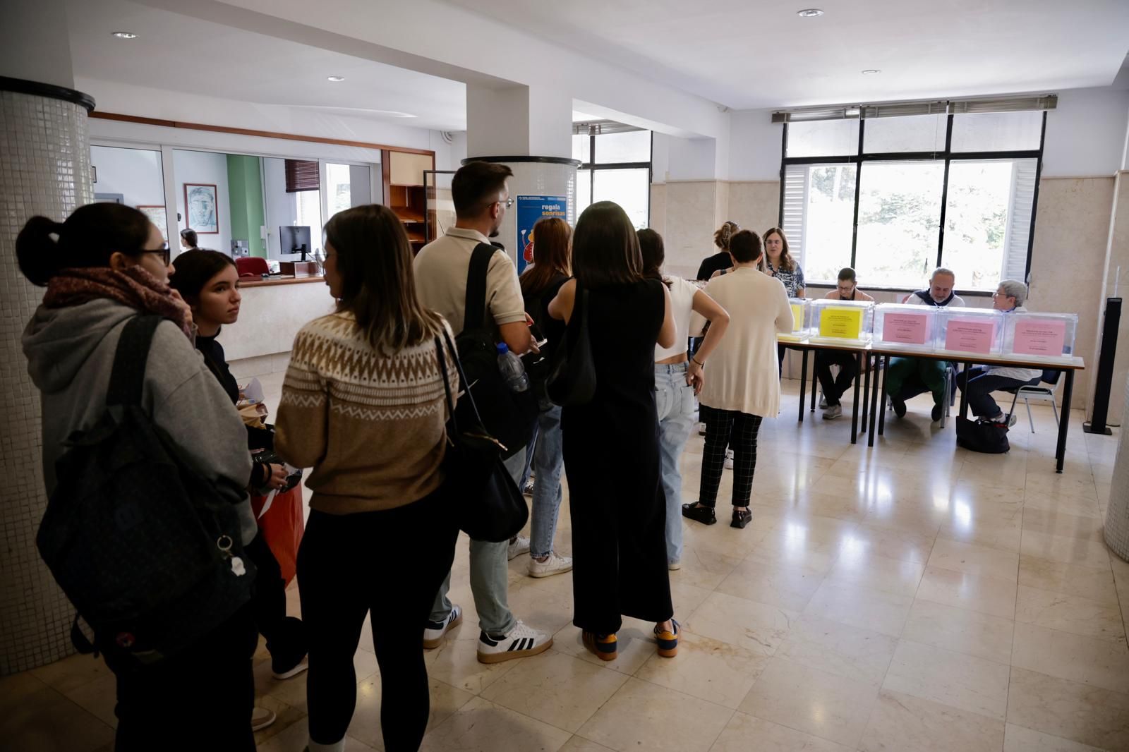 Imágenes de la segunda vuelta de las elecciones al rectorado de la ULPGC
