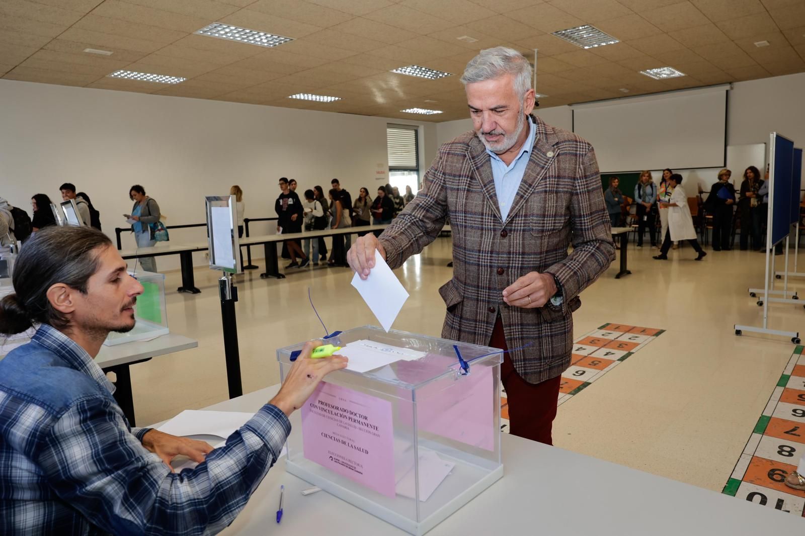 Imágenes de la segunda vuelta de las elecciones al rectorado de la ULPGC