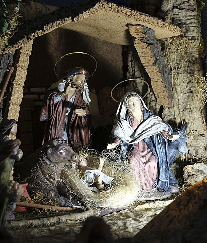 Imagen secundaria 2 - Bravo de Laguna, fiel a la cita con el belén