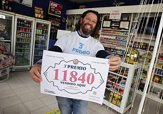 Karim Chaar, de Loterías Cambullón, donde cayó el tercer premio.