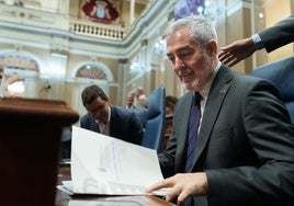 Foto archivo de Clavijo durante un pleno del Parlamento de Canarias.