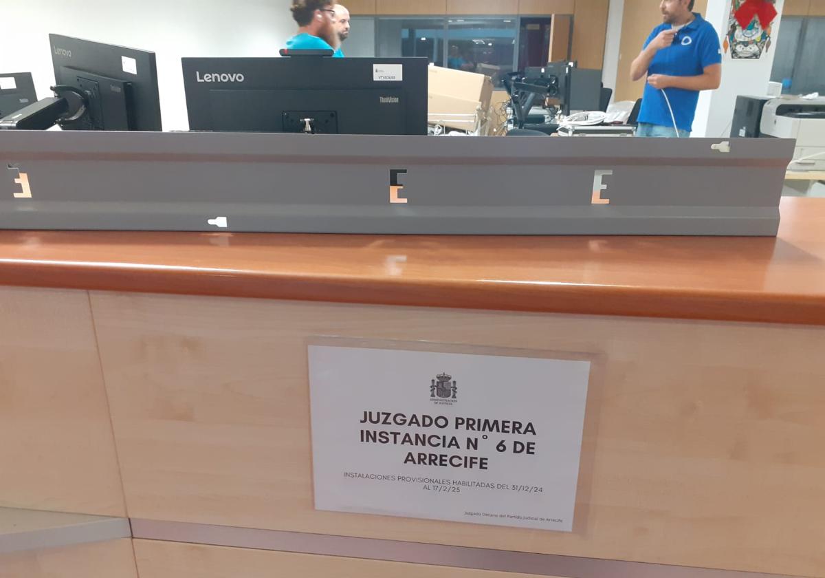 Preparativos para hacer real el estreno del Juzgado de Primera Instancia 6 de Arrecife.