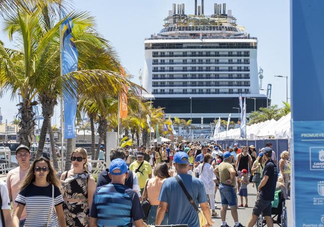 Visitantes de Fimar, la Feria Internacional del Mar.