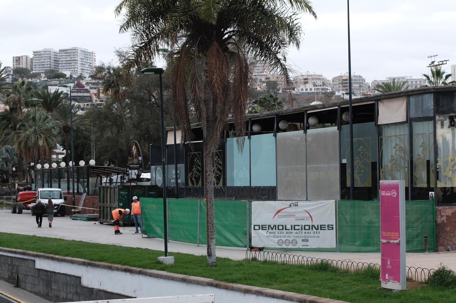 El arranque de la demolición del TAO, en imágenes