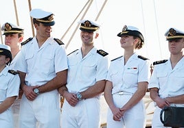 Imágenes del desembarco del Juan Sebastián Elcano en Tenerife con la princesa Leonor