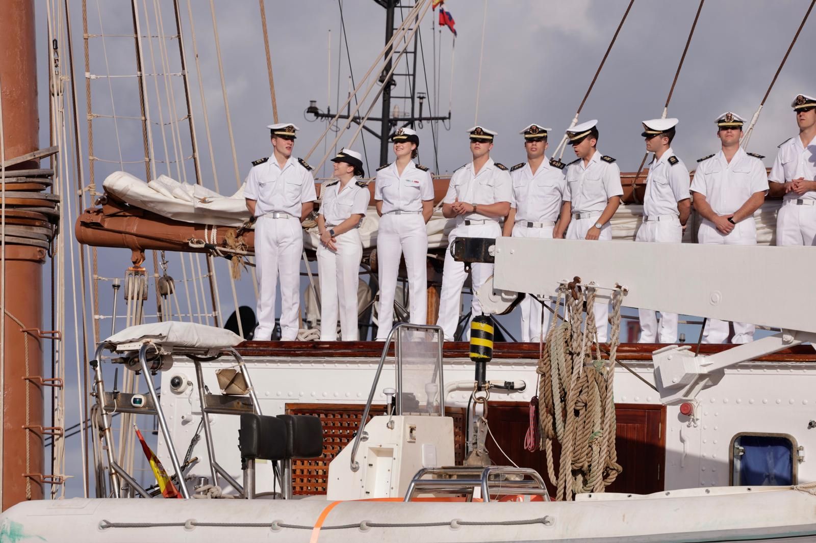 Salida de la princesa Leonor en el Buque escuela Juan Sebastián Elcano