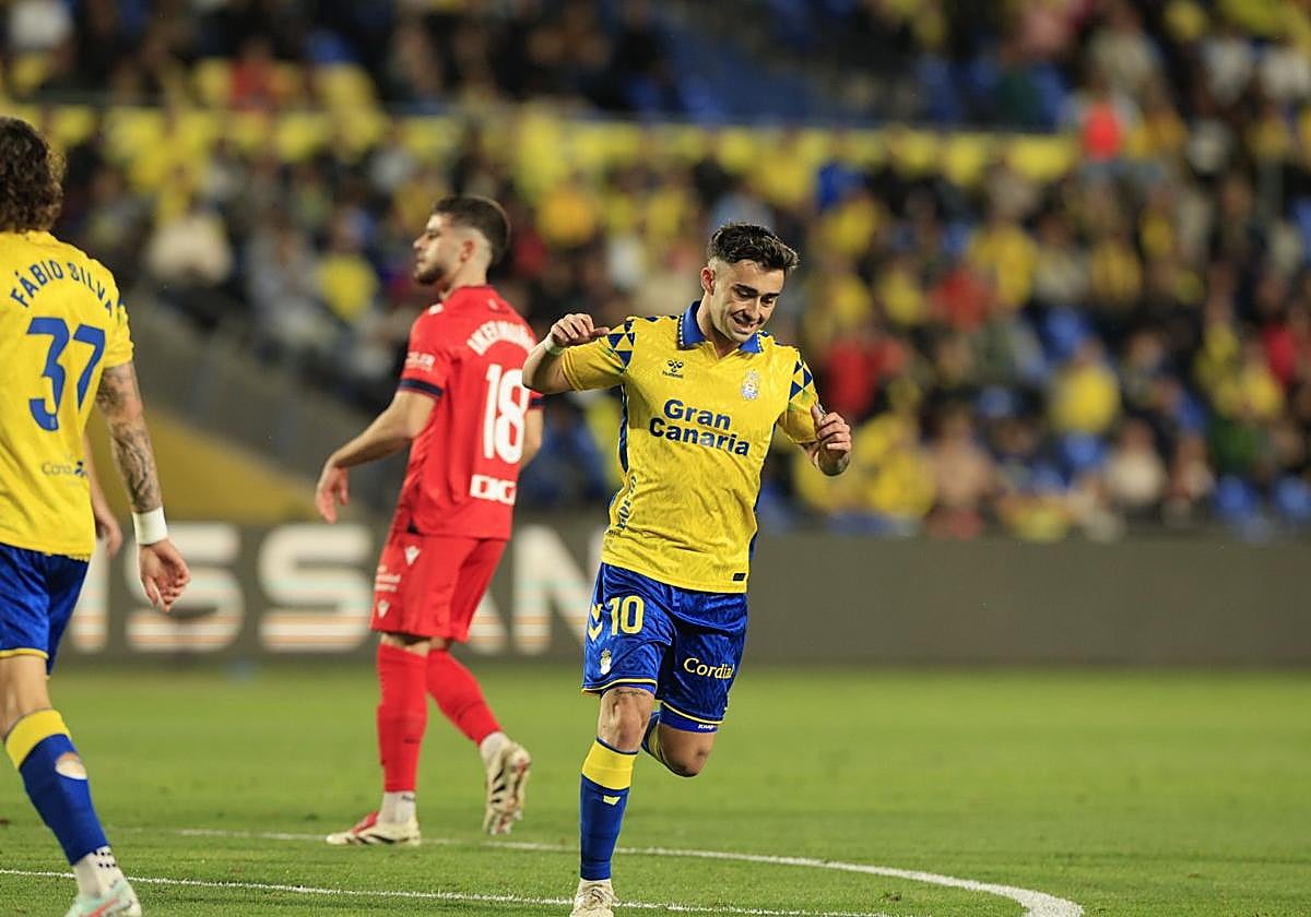 El encuentro entre la UD Las Palmas y Osasuna, en imágenes
