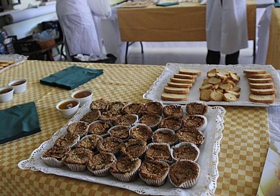 Imagen de archivo de productos ofrecidos en un desayuno.