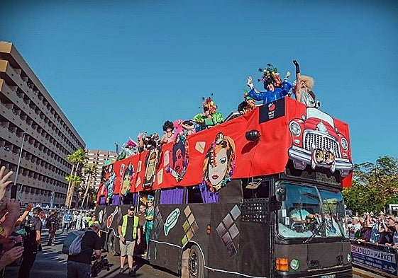 Foto de archivo de una carroza en la cabalgata de Maspalomas.
