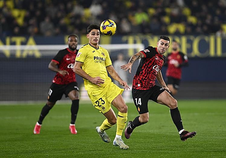 Sergi Cardona se ha afianzado en el Villarreal.