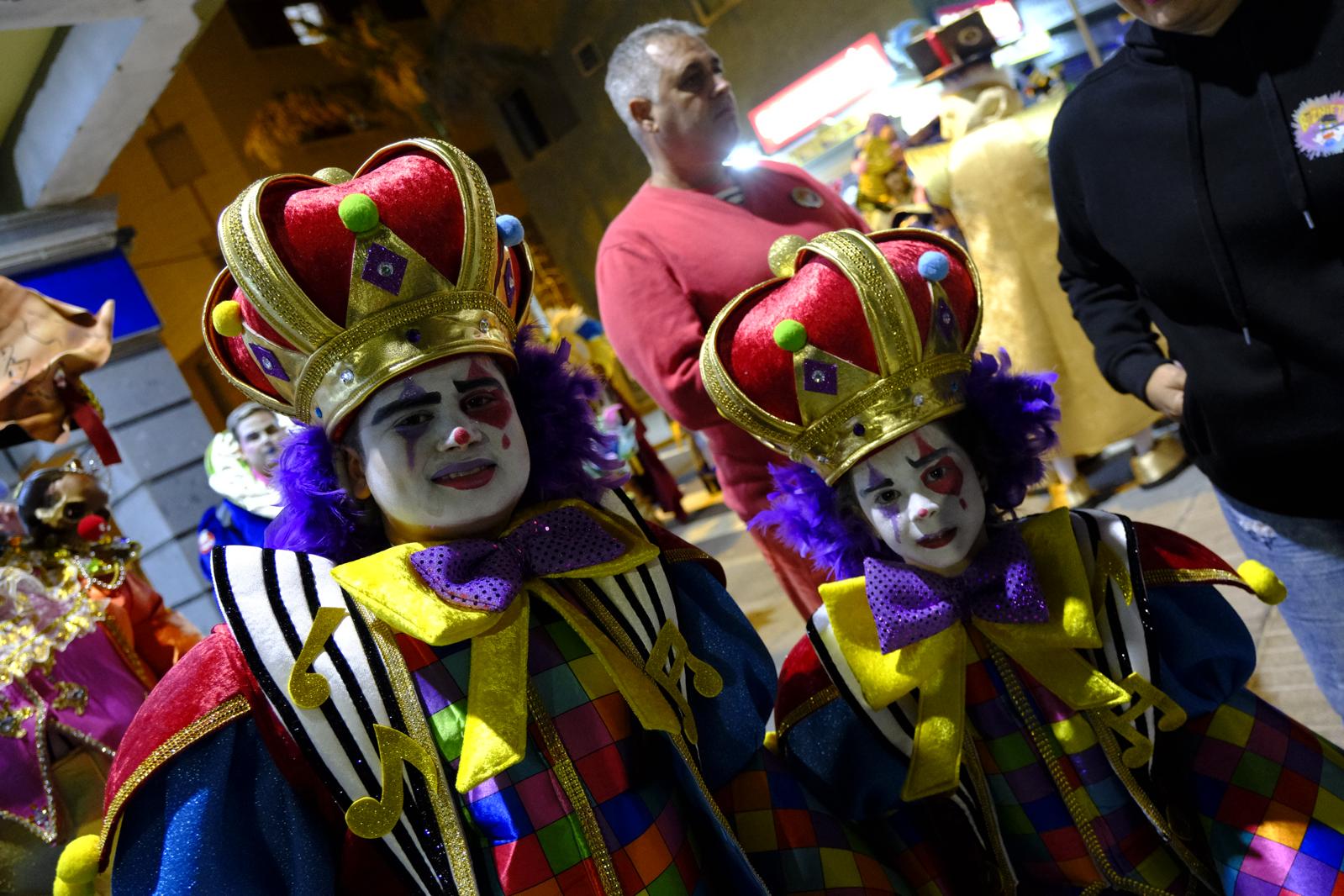 El pasacalles del carnaval de Las Palmas de Gran Canaria, en imágenes