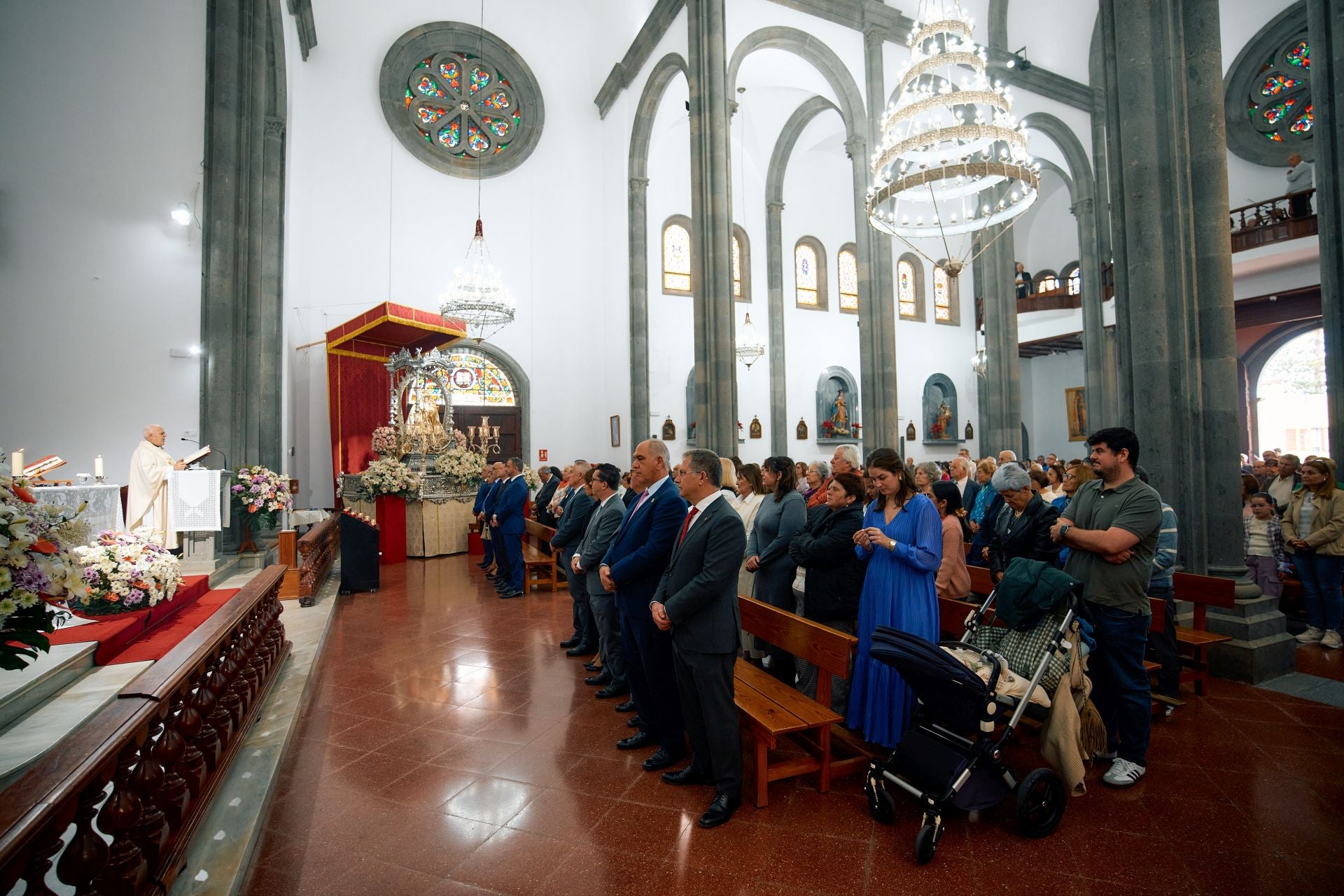 Imagen secundaria 2 - La Villa de Moya despide las fiestas en honor a Nuestra Señora de Candelaria