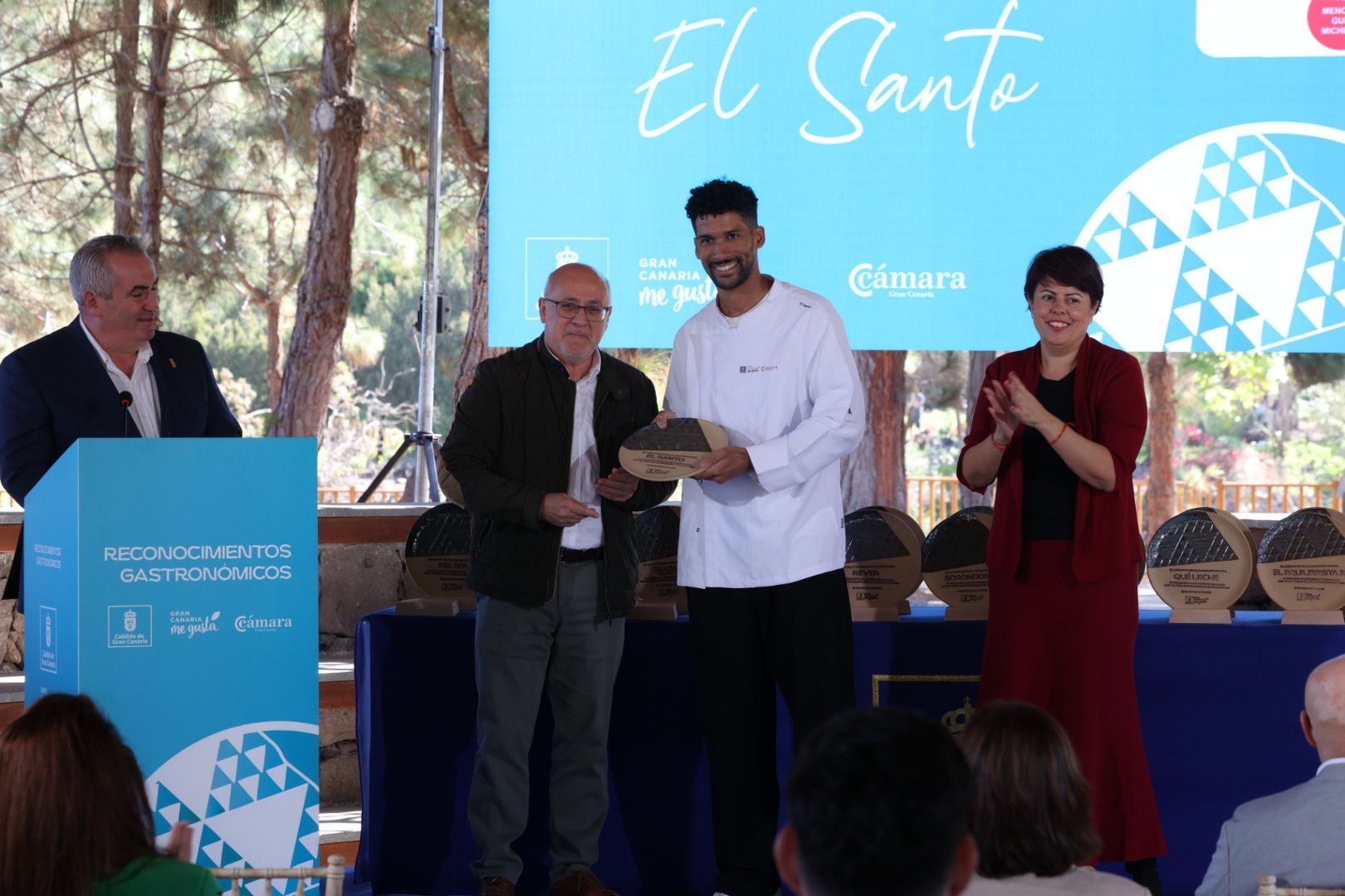 Imágenes del acto homenaje a los 23 chefs con estrella Michelin y sol Repsol