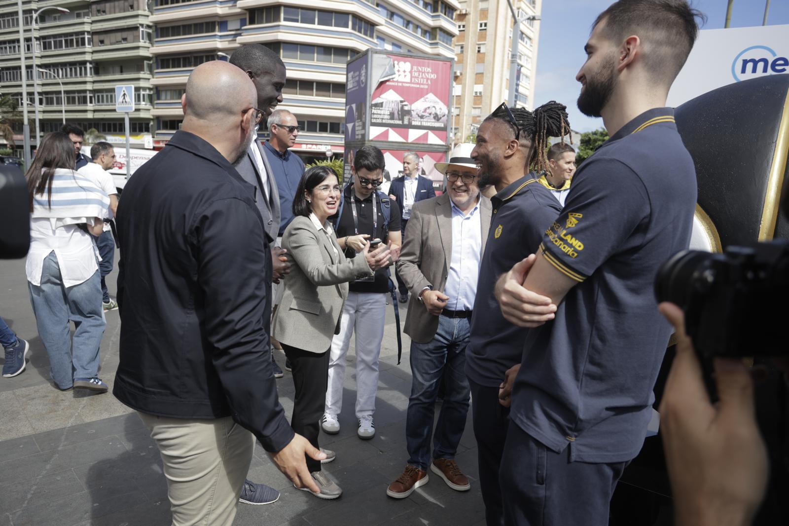 Recorrido por la Fan Zone de la Copa del Rey de las autoridades