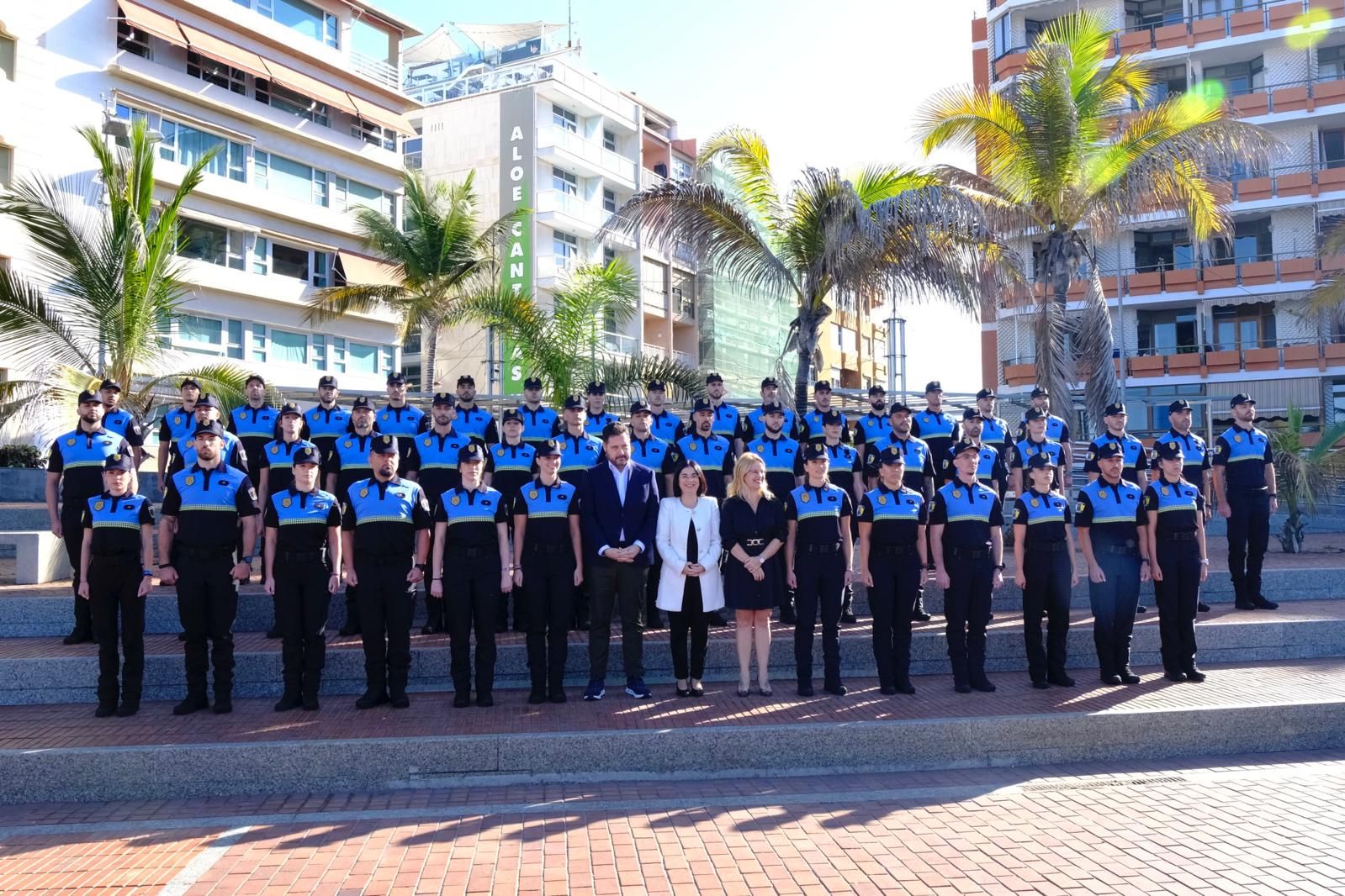 Las imágenes de los 45 nuevos agentes de la Policía Local de la capital grancanaria