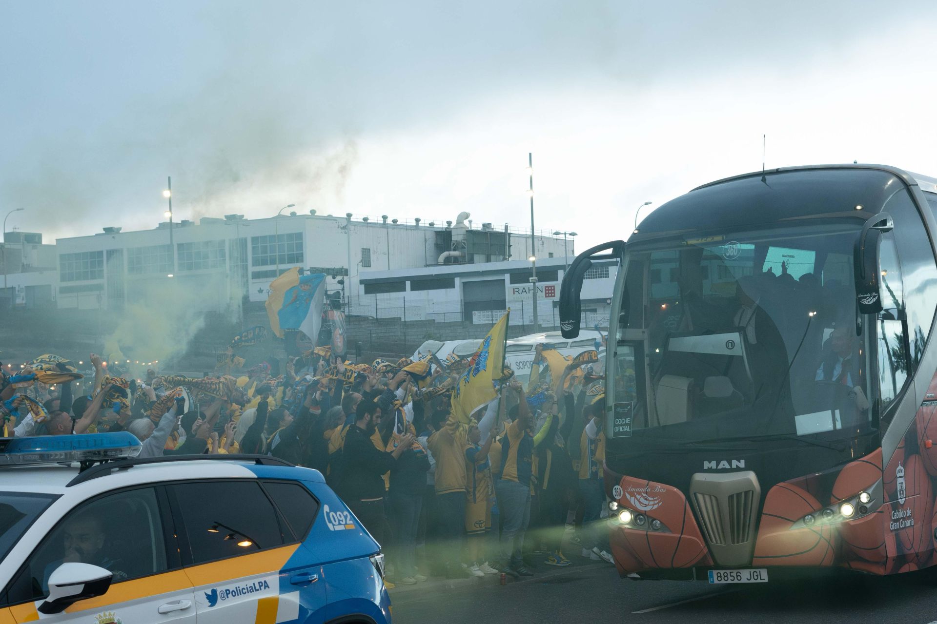 El recibimiento al Granca antes del inicio del choque ante el Madrid, en imágenes