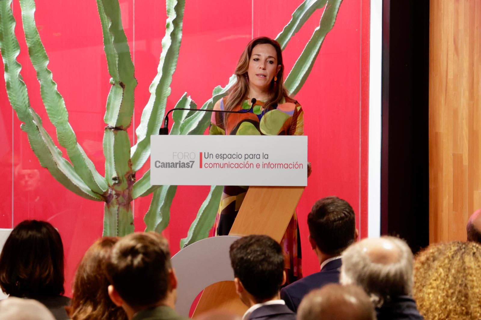 Las imágenes del análisis del Banco Santander de las tendencias en el turismo en CANARIAS7