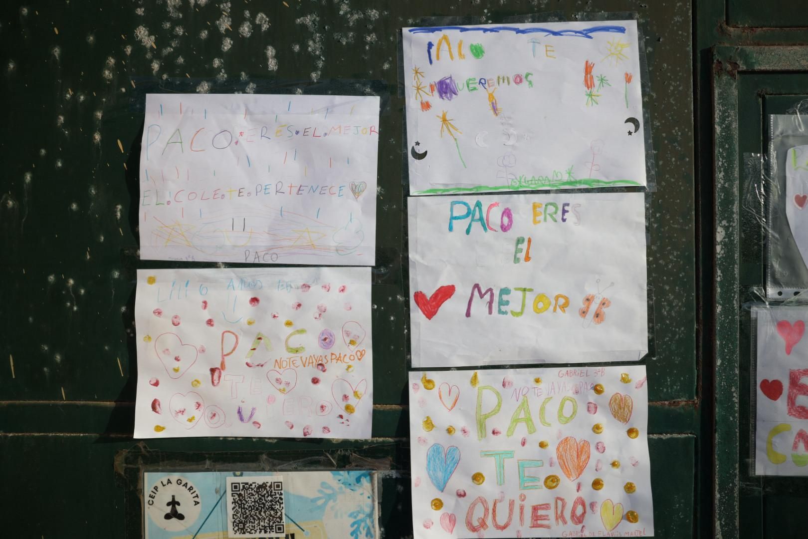 Padres y madres del CEIP La Garita apoyan a Paco, el conserje