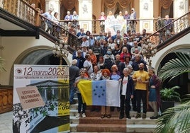 Presentación del manifiesto en el Gabinete Literario de Las Palmas de Gran Canaria.