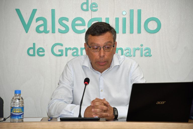 Francisco Atta, alcalde de Valsequillo.