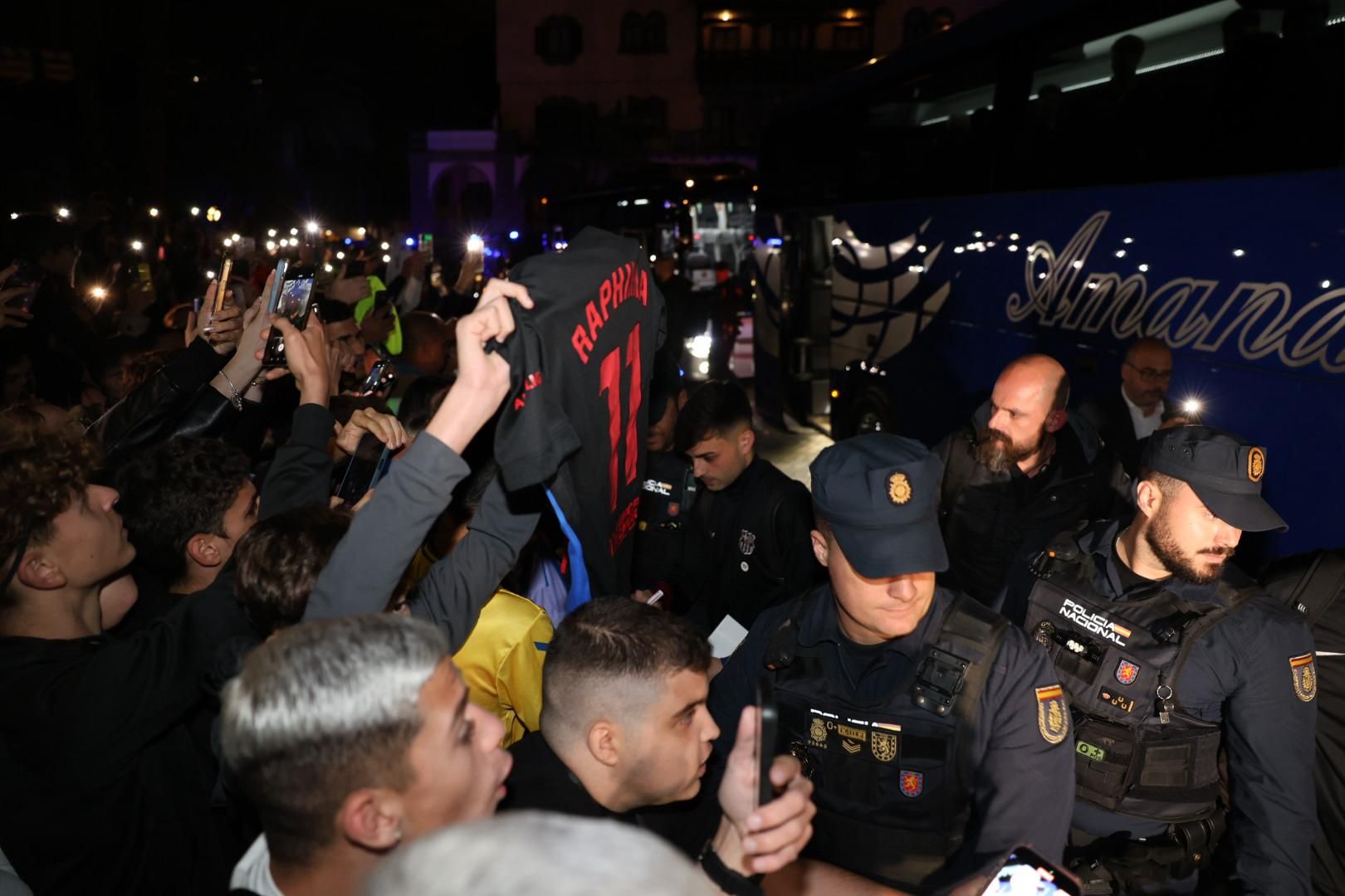 La llegada del FC Barcelona a la capital grancanaria, en imágenes