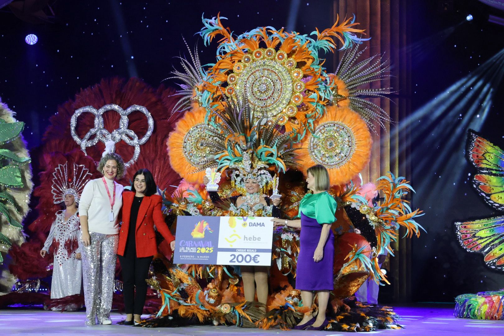 La gala de la gran dama del carnaval de Las Palmas de Gran Canaria, en imágenes