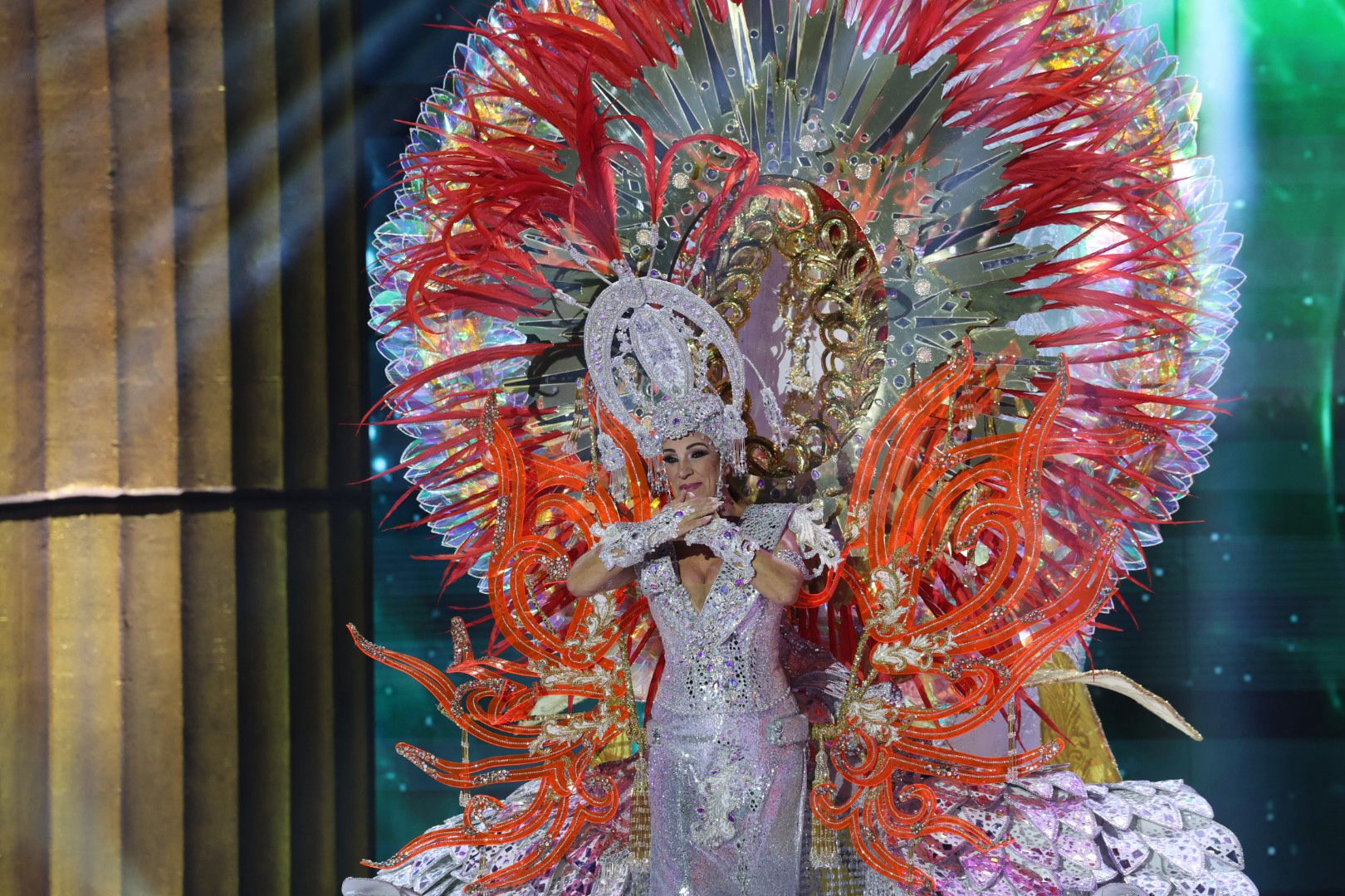 La gala de la gran dama del carnaval de Las Palmas de Gran Canaria, en imágenes