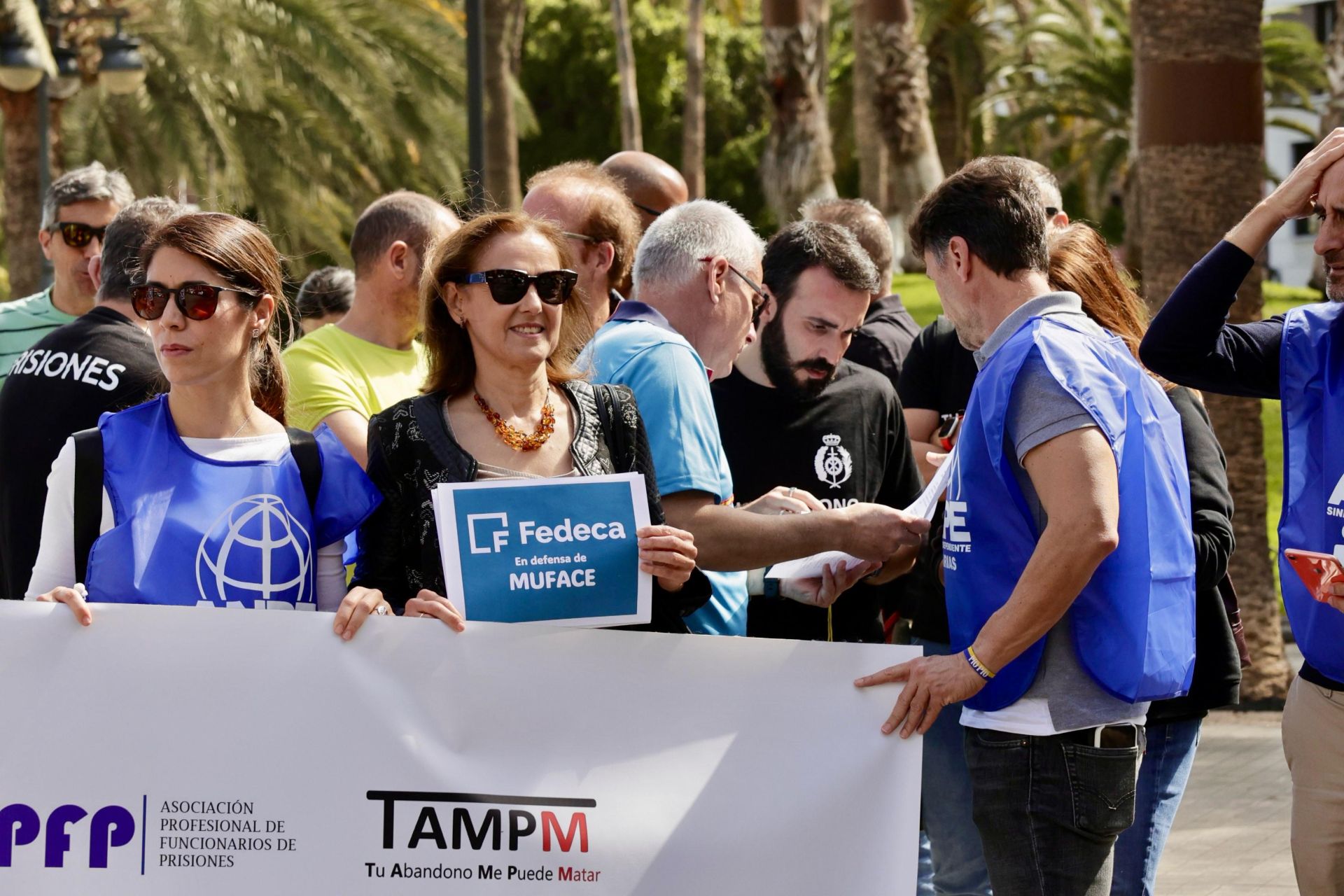 10 sindicatos salen a la calle en la capital grancanaria en defensa del sistema de Muface