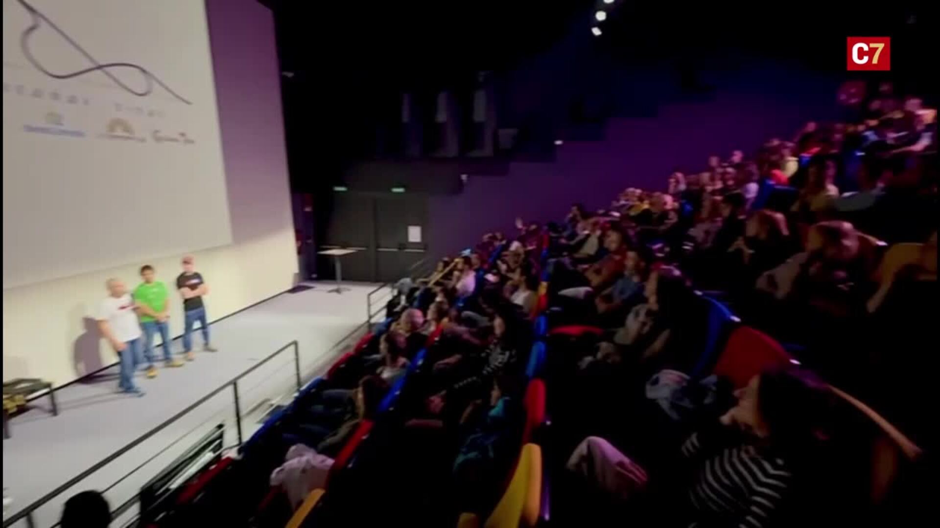 Conferencia de escalada y alpinismo de los hermanos Pou en el museo Elder