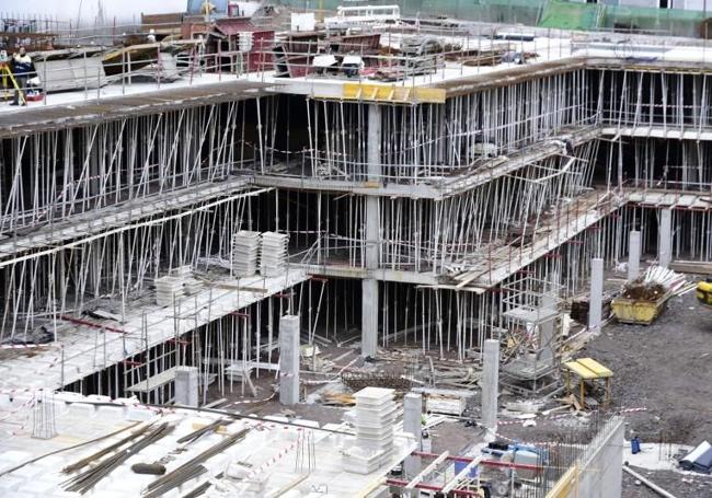 Aparcamiento subterráneo del casco de San Mato cuando se construía.