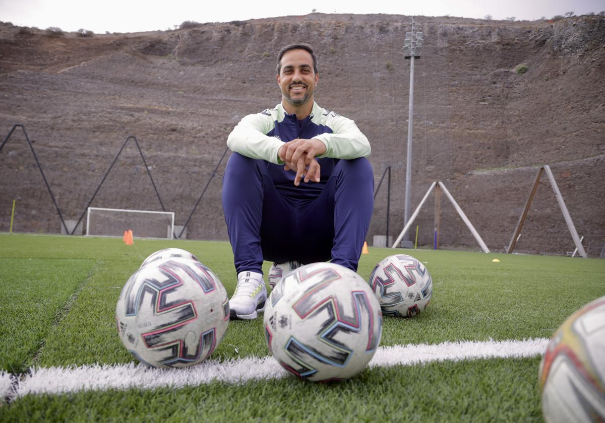 Raúl Martín, entrenador de Las Palmas Atlético, durante la entrevista en Barranco Seco.