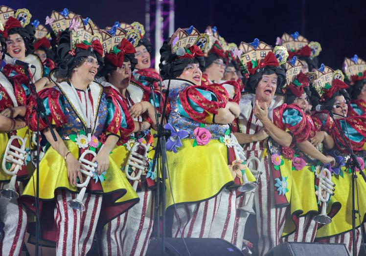 Las Vacilonas, encargadas de cerrar la fase inicial del certamen.