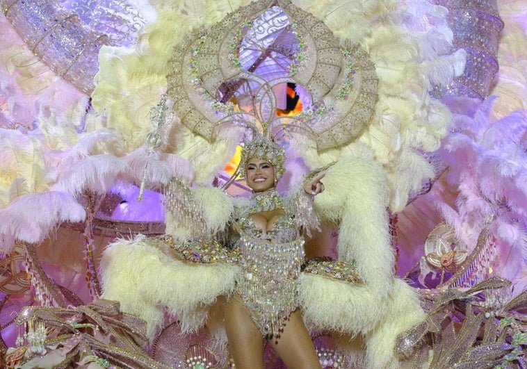 Coral Gutiérrez, nueva reina del carnaval de Las Palmas de Gran Canaria