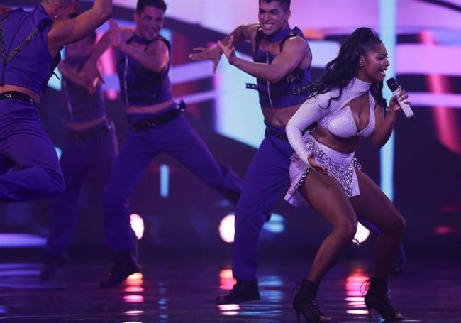 La artista grancanaria durante su actuación en la final del festival.