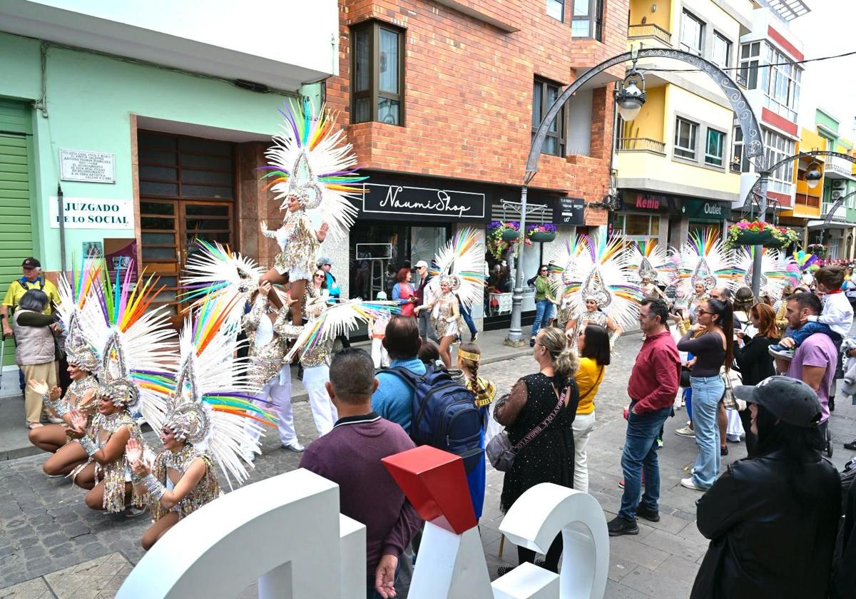 Instantánea del domingo de carnaval en Gáldar.