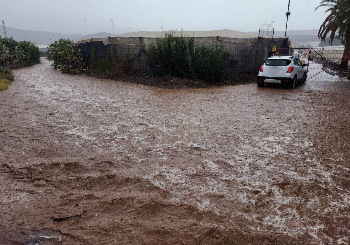 Las lluvias prolongan su estancia en el archipiélago