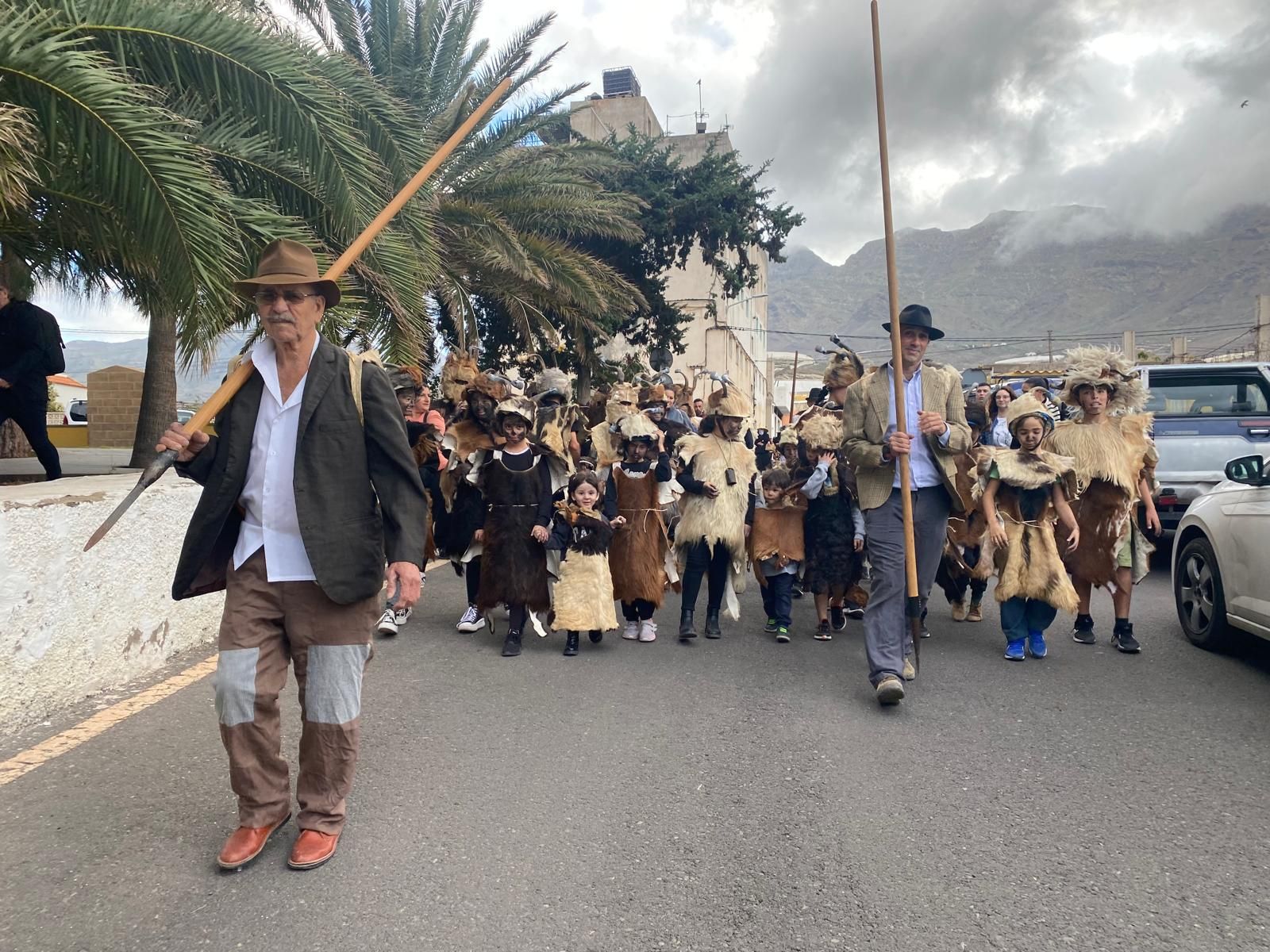 Estampida carnavalera de machos y cabras en La Aldea de San Nicolás