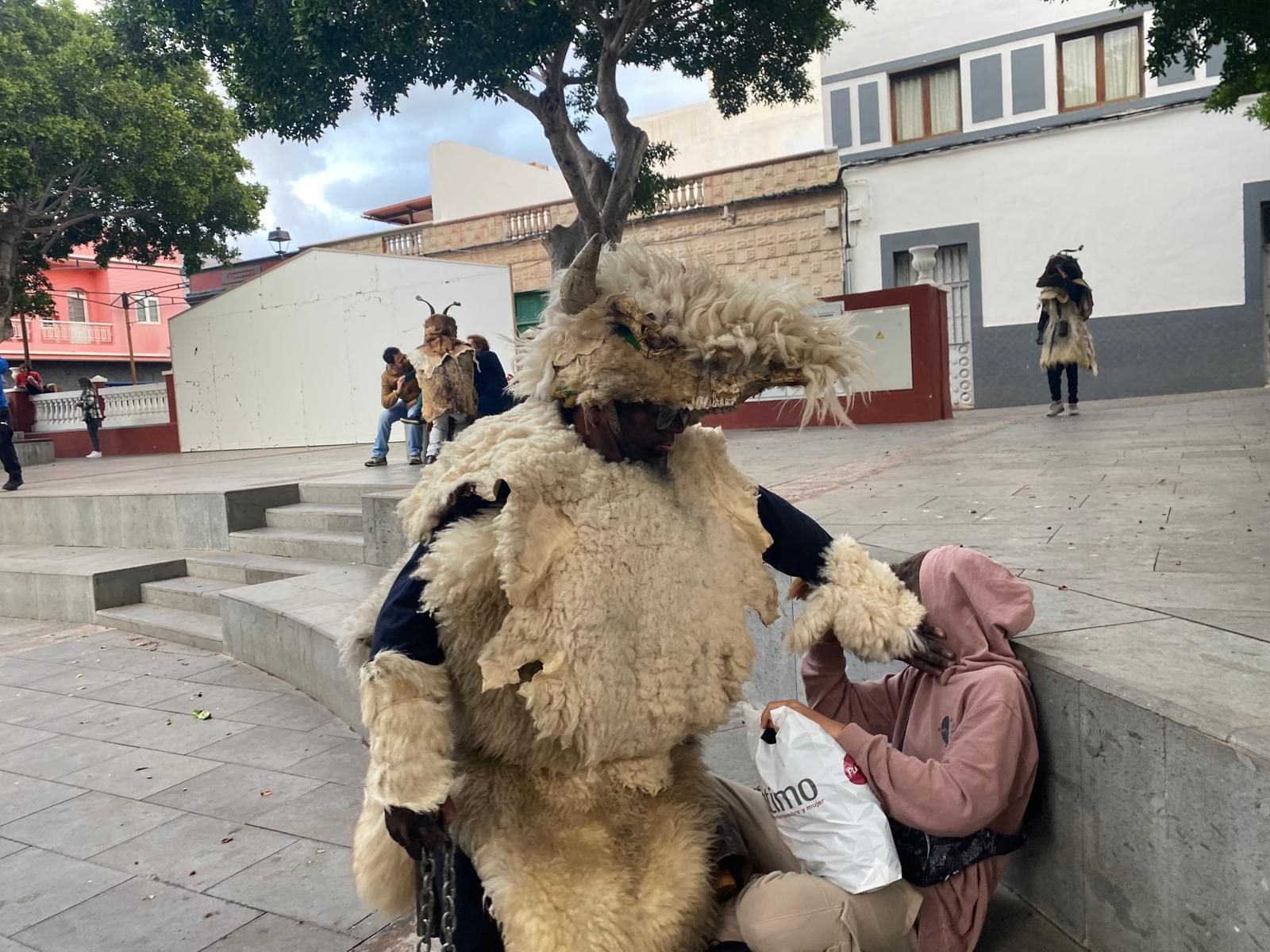 Estampida carnavalera de machos y cabras en La Aldea de San Nicolás