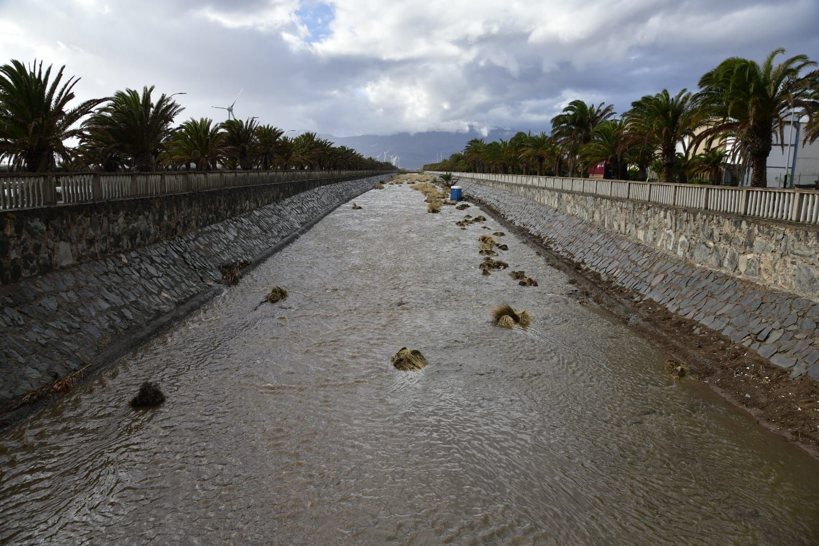 Las intensas lluvias se hacen con Arinaga