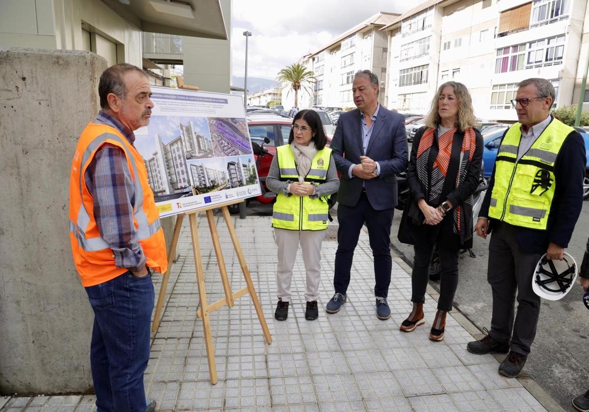 Fase final de la instalación de ascensores en 24 edificios de La Paterna