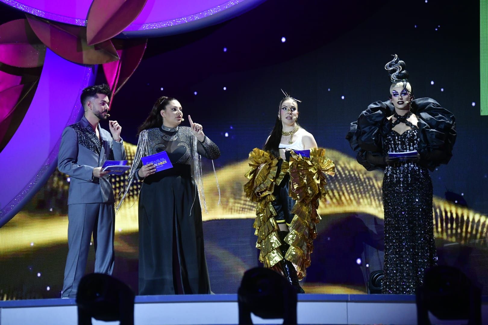 Las mejores imágenes de la gala drag del carnaval de Las Palmas de Gran Canaria 2025