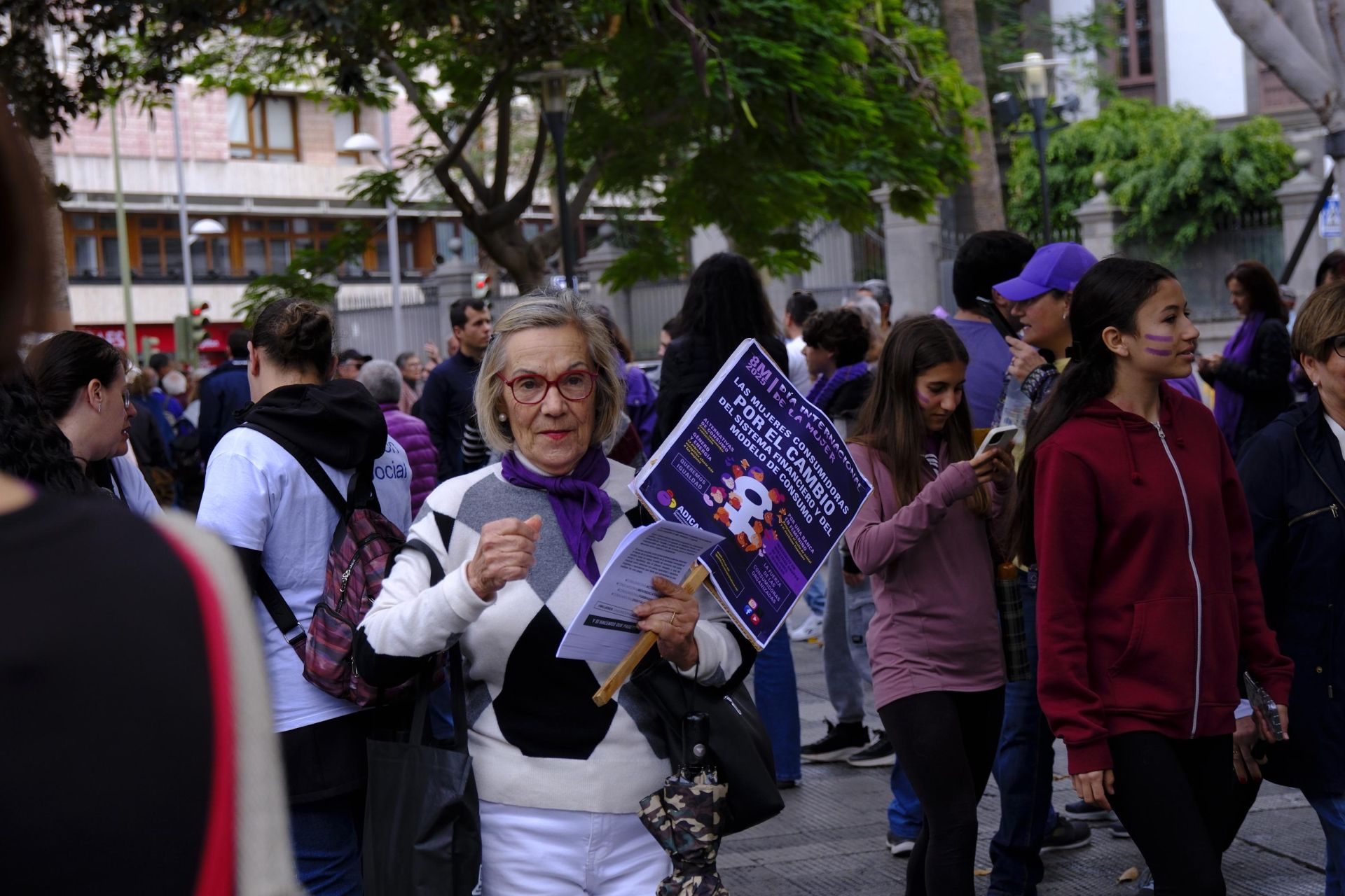 Las calles de la capital grancanaria se visten de lucha y orgullo