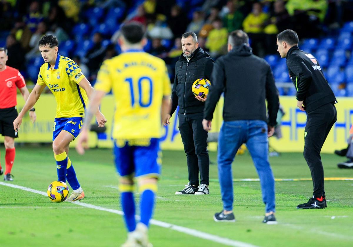 Diego Martínez, en un momento del partido de este viernes frente al Alavés.