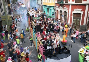 La cabalgata del carnaval de Las Palmas de Gran Canaria fue una carrera de obstáculos