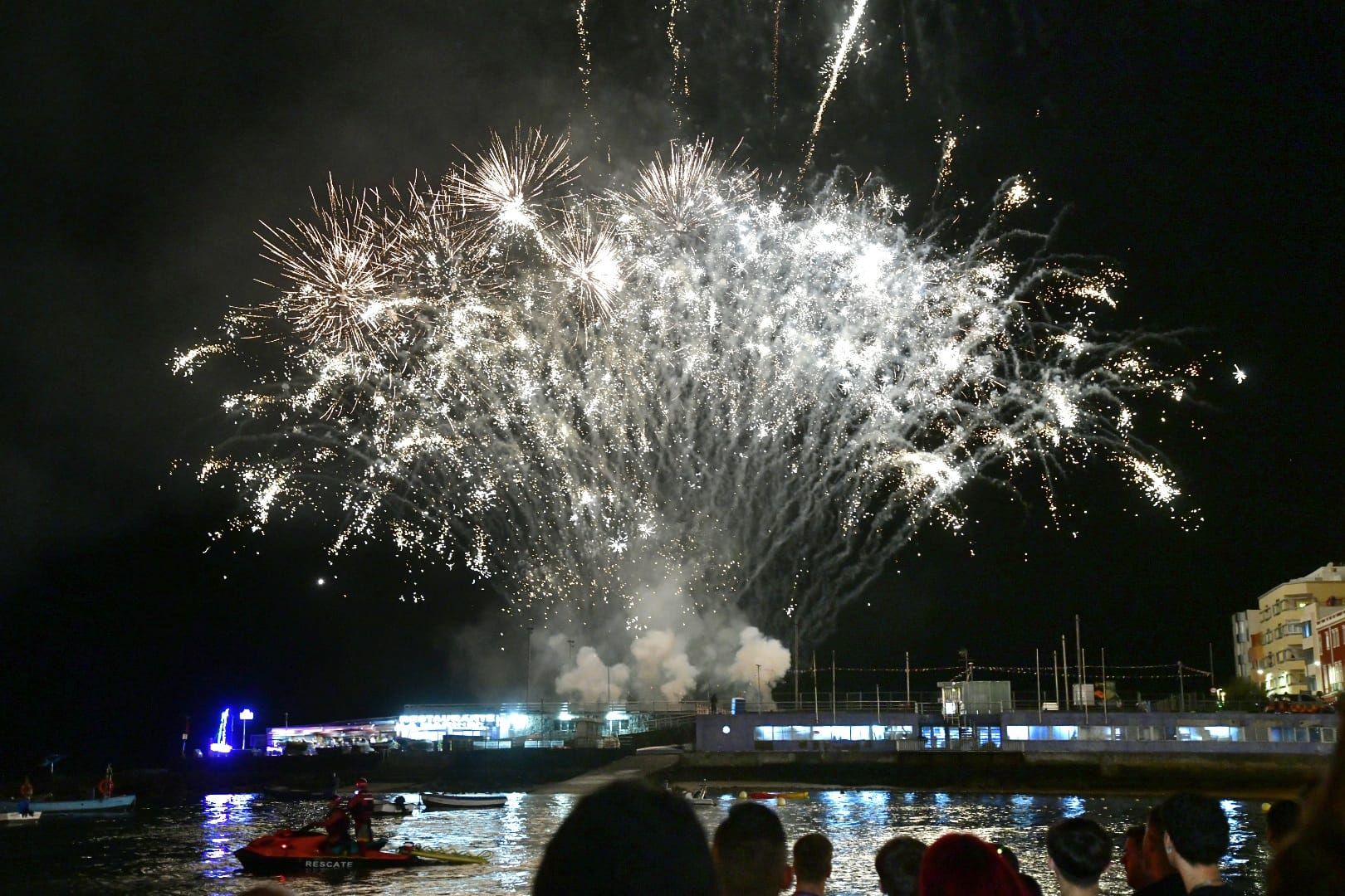 El carnaval de Las Palmas de Gran Canaria se despide con el entierro de la sardina